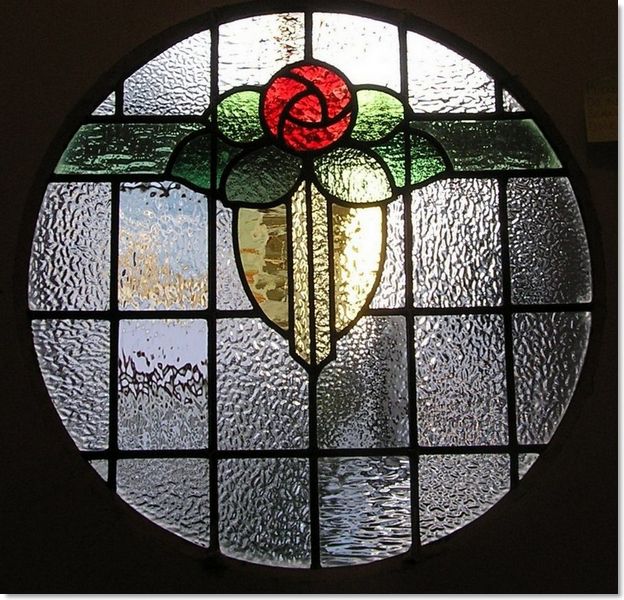Round stained glass window (17) from South London Stained Glass